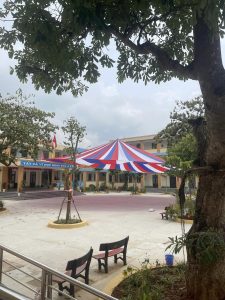 Dù che nắng sự kiện sân trường học ở Bến Tre