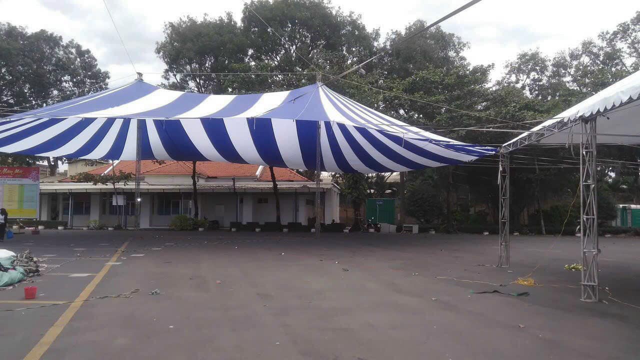 Dù elip che nắng sự kiện sân trường ngoài trời Dù elip che nắng sự kiện sân trường ngoài trời