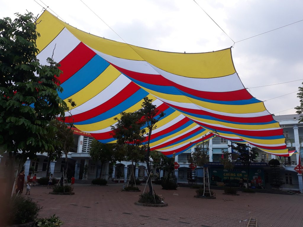 Vải bạt dù che sự kiện sân trường học ở Cao Bằng