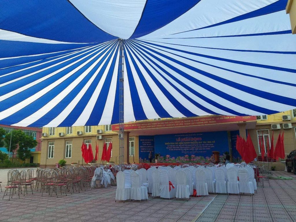 Dù che sự kiện đường kính 25m che nắng sân trường